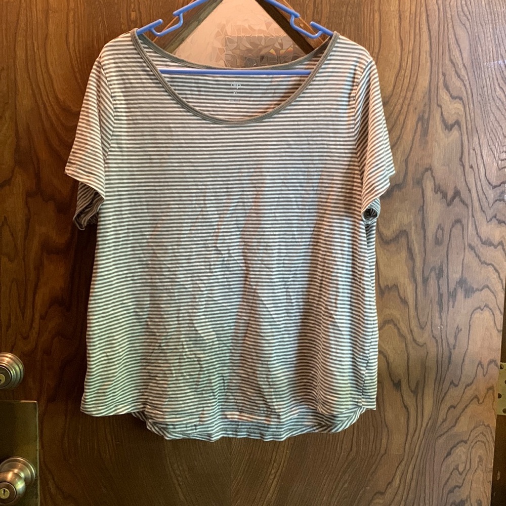 XL Green & White Stripe T-shirt